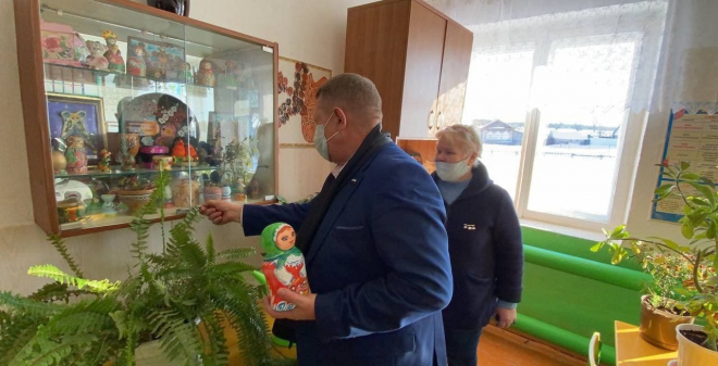   Николай Панков встретился с родственником Героя Советского Союза Василия Клочкова