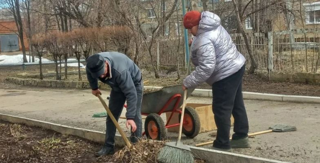 Субботник объединил тысячи жителей Саратовской области