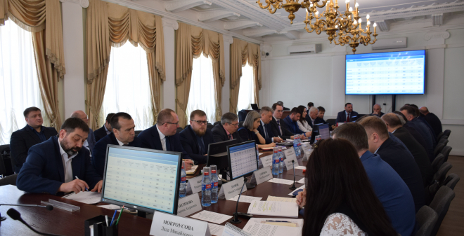 Глава города Лада Мокроусова провела очередное совещание по благоустройству