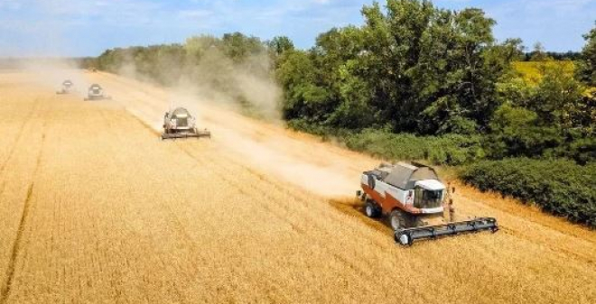 В уборочную кампанию включились пять муниципальных районов области