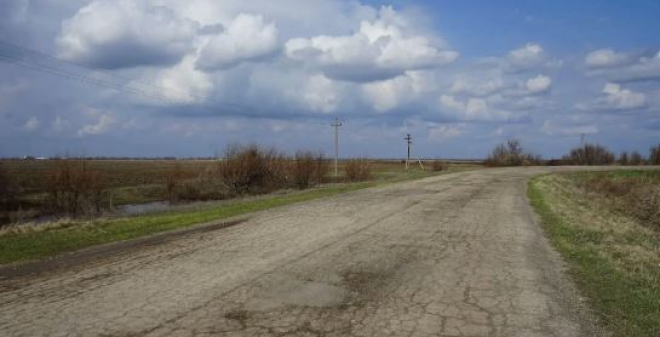 В области продолжат ремонт дороги, соединяющей два района и ведущей к федеральной трассе