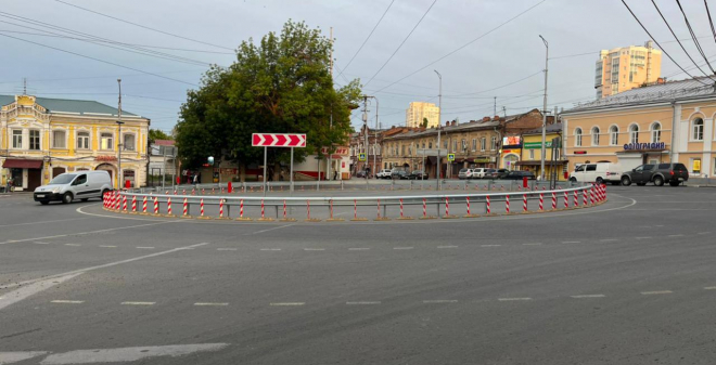 В Саратове установили делиниаторы на пересечении Радищева, Кутякова и Челюскинцев