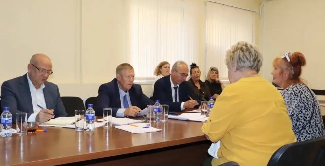 Николай Панков 6 часов проводил приём граждан
