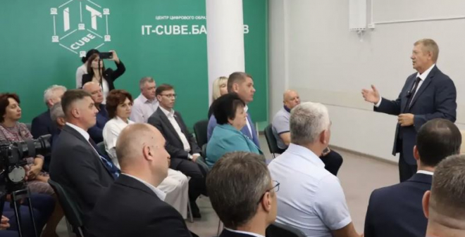 Панков планирует открыть депутатскую приёмную в Балашове