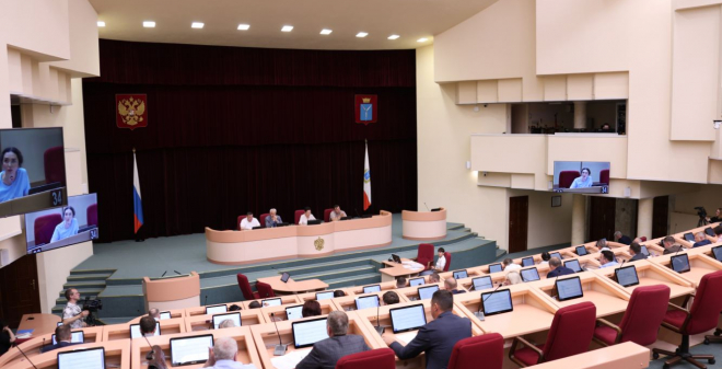 Депутаты поддержали решение Романа Бусаргина направить муниципалитетам 1 млрд рублей