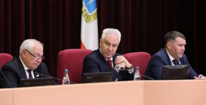 Депутаты призвали к многоуровневому контролю за работой концессионеров в сфере ЖКХ