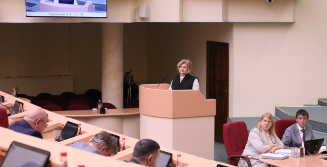 В Саратовской области ввели штрафы за мерцающие вывески и граффити
