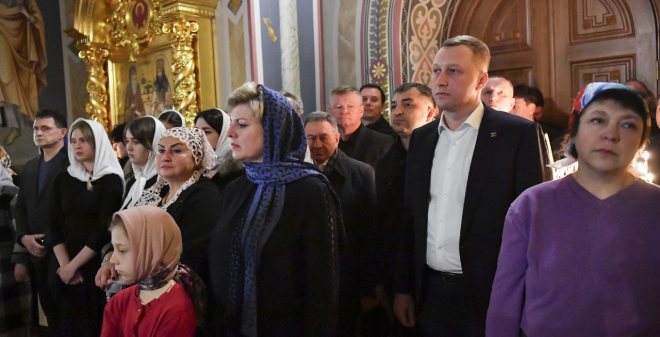 Роман Бусаргин: Пасхальные торжества озаряют наши сердца искренней надеждой, безграничной верой во всепобеждающую силу жизни и любви