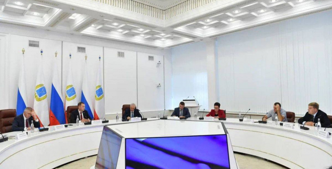На встрече с губернатором депутаты обсудили подготовку к работе над бюджетом региона на 2025 год