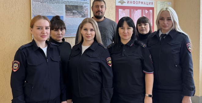 Общественник Саратова принял участие в акции «Один день с инспектором ПДН»