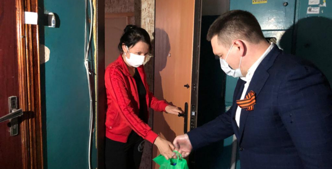 Ни одно обращение на «горячую линию» не остаётся без внимания волонтёров и депутатов