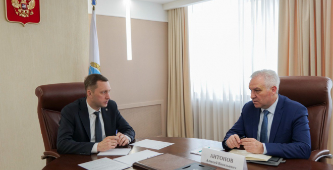 Губернатор Роман Бусаргин провел встречу с председателем Торгово-промышленной палаты региона Алексеем Антоновым