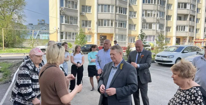 Жители рассказали Николаю Панкову о проблемах Комсомольского поселка
