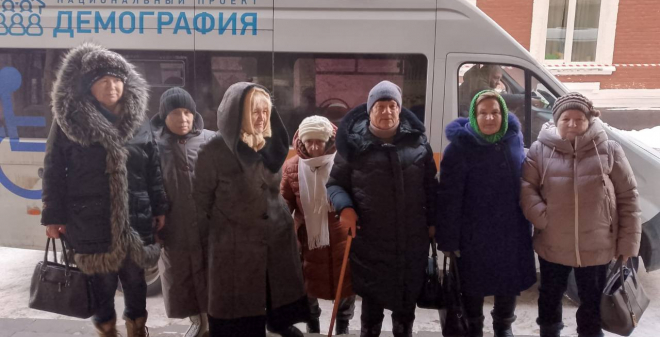 «Мобильные» бригады доставили на диспансеризацию почти 2 тысячи жителей региона