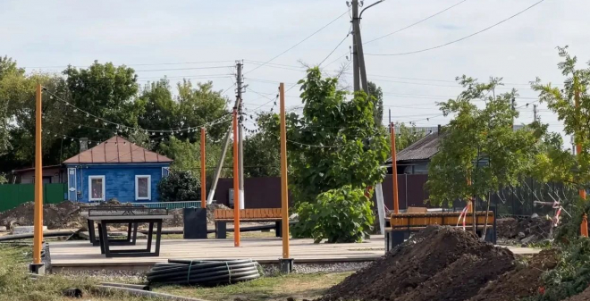Депутат Госдумы Николай Панков посетил стройплощадку будущего места отдыха в Аткарске