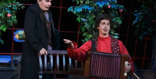 Вольский драматический театр открыл сезон премьерой «Волки и овцы» по Островскому
