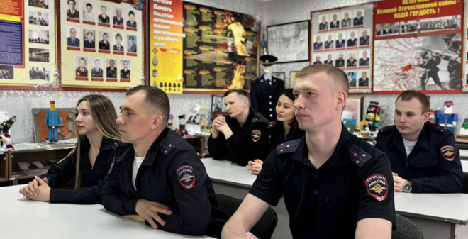 В Управлении МВД России по городу Саратову состоялась встреча ветеранов с молодыми сотрудниками