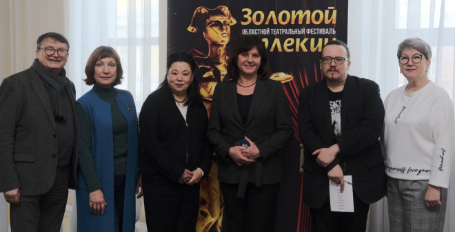 Известные театральные критики прибыли на фестиваль «Золотой Арлекин»