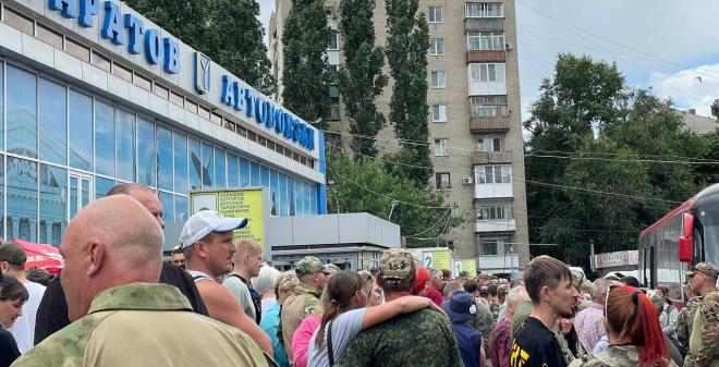 Около 100 побывавших в отпуске военных из Саратовской области вернулись на СВО