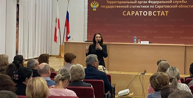 Юлия Литневская поблагодарила женсовет Саратовстата