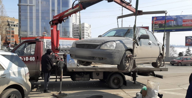 Автомобиль саратовца арестован за долг свыше 250 тысяч рублей
