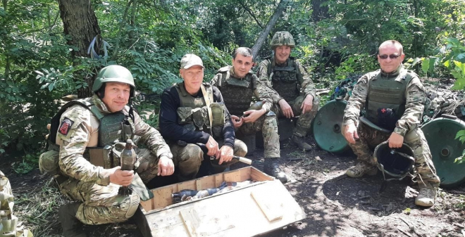 Атаманы округов Волжского войскового казачьего общества посетили бойцов в зоне СВО
