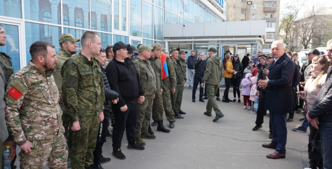 Кирилл Лаврентьев бойцам 98-го полка: Мы всегда ждем вас здесь, дома