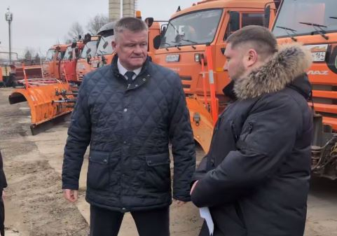 Михаил Исаев посетил базу МБУ «Служба благоустройства города» в Заводском районе