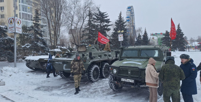 В Саратове и Энгельсе прошел бронепробег в честь защитников Отечества