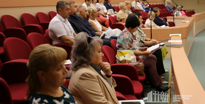 Депутаты и общественники отметили необходимость популяризации многодетности