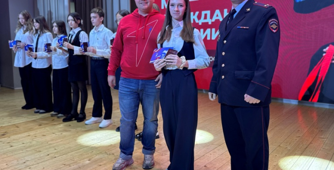 В ряды юных друзей полиции вступили 600 школьников