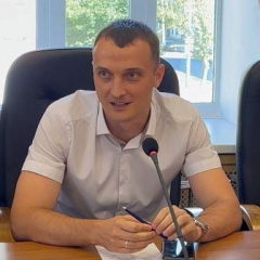 Политолог Казаков о праймериз «ЕР»: Победили местные, коренные