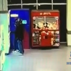 В супермаркете вскрыли игровые автоматы и похитили призы