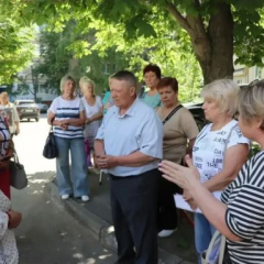 Панков поможет решить проблемы жителей дома на ул. Лесная
