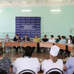 Николай Панков встретился с медицинскими работниками в Ртищево и Балашове