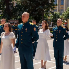 Лейтенантский вальс станет традицией молодых офицеров Саратовской области