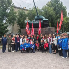В Саратове отметили День танкиста