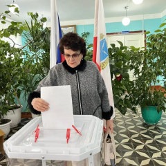 Почетные саратовцы принимают участие в голосовании