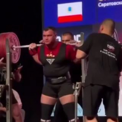 Саратовец стал чемпионом России по пауэрлифтингу и получил путевку на Чемпионат Азии