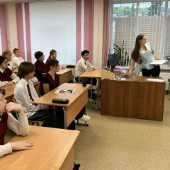 В школах региона стартовал обновлённый курс «Разговоры о важном»