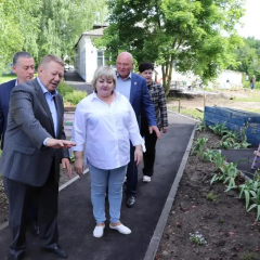 Панков рассказал о реализации проекта Володина в школах и детсадах Романовского района