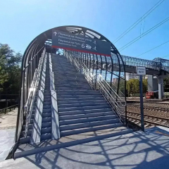 Новый пешеходный мост открыт на ж/д станции Примыкание в Заводском районе