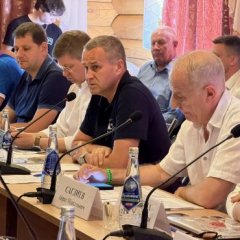 В Хвалынске министры спорта Приволжья обсудили развитие массового детско-юношеского спорта