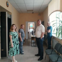 Областные депутаты проверяют ход ремонта в школах и детсадах