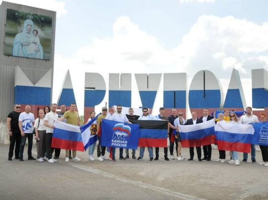 Саратовские волонтеры приняли участие в автопробеге и доставили гуманитарную помощь в Мариуполь