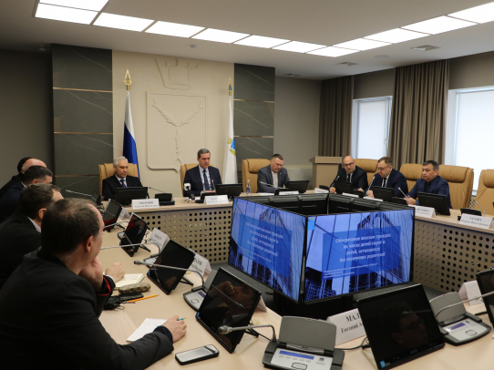 Депутаты облдумы поставили на контроль вопрос о качестве домов для детей-сирот