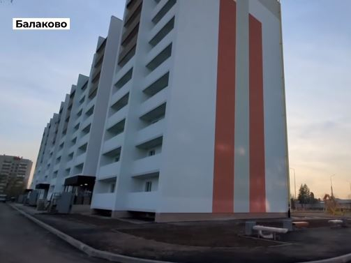 Депутаты: новый дом для врачей в Балаково поможет решить вопрос нехватки кадров