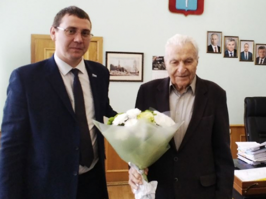 Председатель комитета по управлению имуществом Саратова встретился с ветераном Великой Отечественной войны
