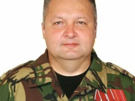 Сергей Авезниязов поддержал решение о выплате единовременной денежной выплаты контрактникам