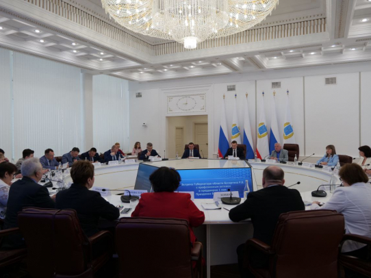 Роман Бусаргин накануне Дня труда встретился с представителями областных профсоюзных организаций